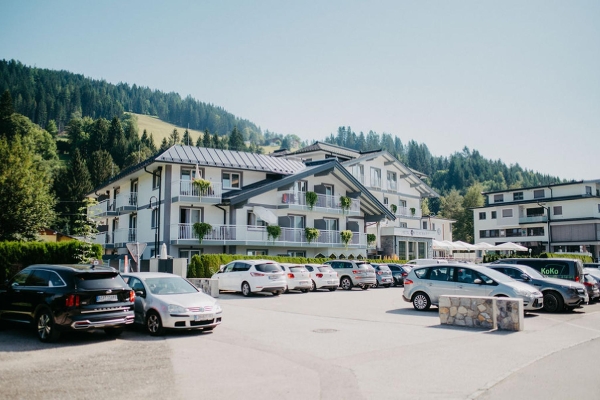 Apartment and Chalet 