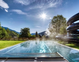 Pool © Falkensteiner Hotels & Residences