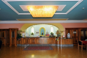 Reception & Lobby 